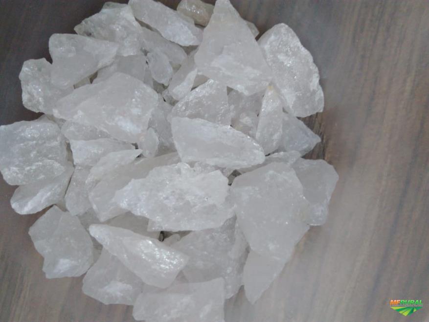 Descoberta de mega jazida de quartzo de alta pureza